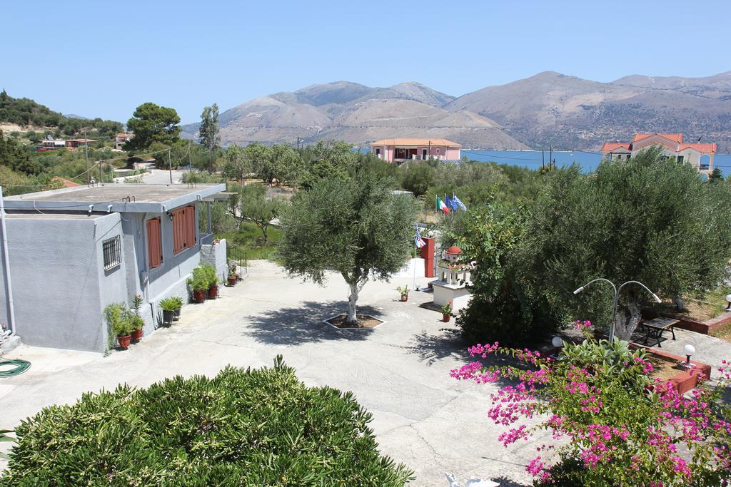 Appartamento Circe Pansion Lixouri Esterno foto