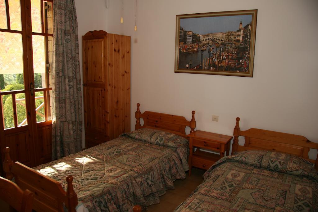 Appartamento Circe Pansion Lixouri Esterno foto